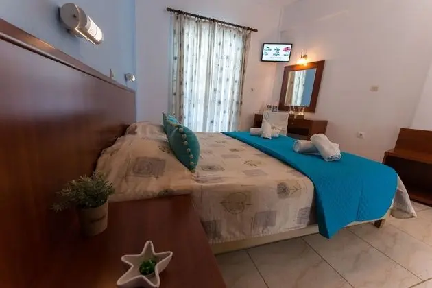 Basic Oda, 2 Tek Kişilik Yatak, Havuz Manzaralı
