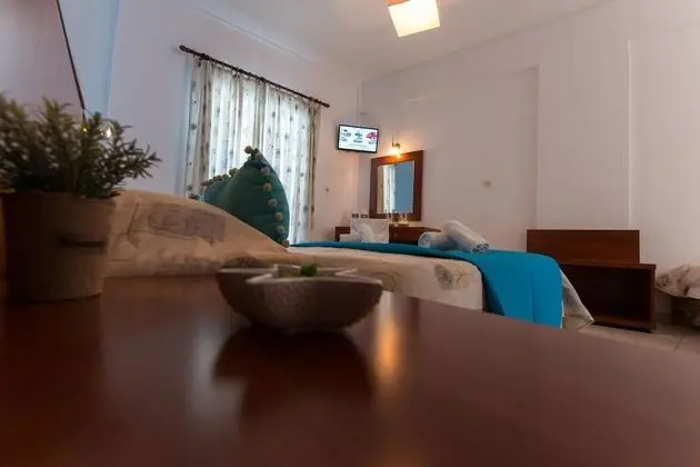 Basic Oda, 2 Tek Kişilik Yatak, Havuz Manzaralı