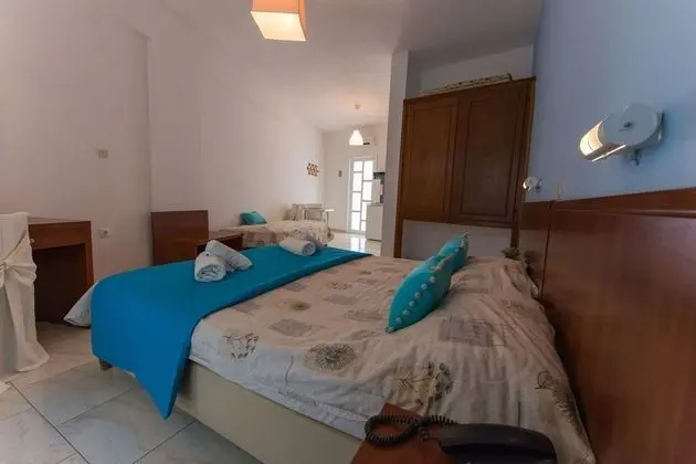 Basic Oda, 2 Tek Kişilik Yatak, Havuz Manzaralı