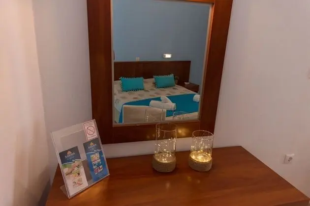 Basic Oda, 2 Tek Kişilik Yatak, Havuz Manzaralı