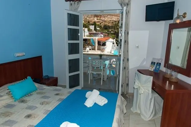 Basic Oda, 2 Tek Kişilik Yatak, Havuz Manzaralı