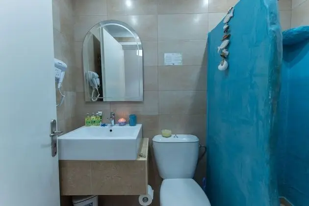 Basic Oda, 2 Tek Kişilik Yatak, Havuz Manzaralı