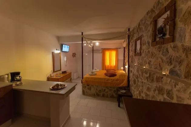 Design Tek Büyük Yataklı Oda, 1 Çift Kişilik Yatak