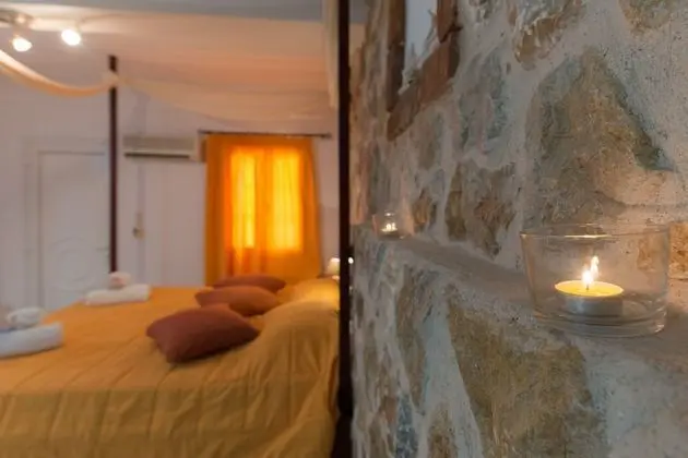 Design Tek Büyük Yataklı Oda, 1 Çift Kişilik Yatak