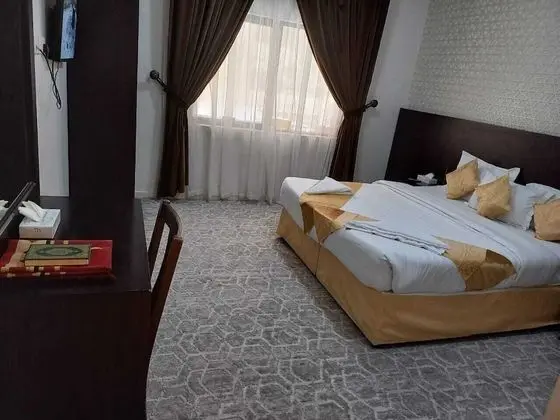 Classic Tek Büyük Yataklı Oda