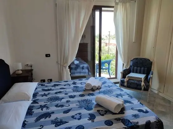 Tek Büyük Yataklı Oda, Teras, Deniz Manzaralı (3)
