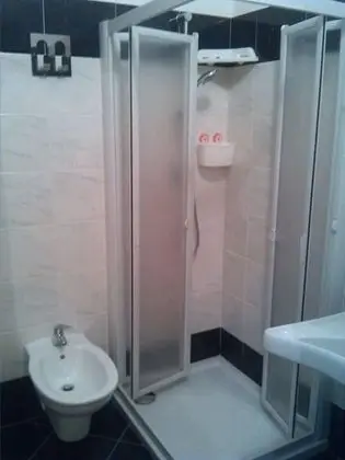 Üç Kişilik Oda, Küçük Mutfak