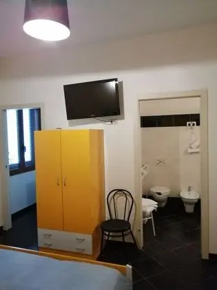 Üç Kişilik Oda, Küçük Mutfak