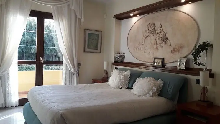 Tek Büyük Yataklı Oda, Banyolu/Duşlu