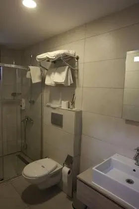 Çift Kişilik, Bahçe Manzaralı, Balkonsuz