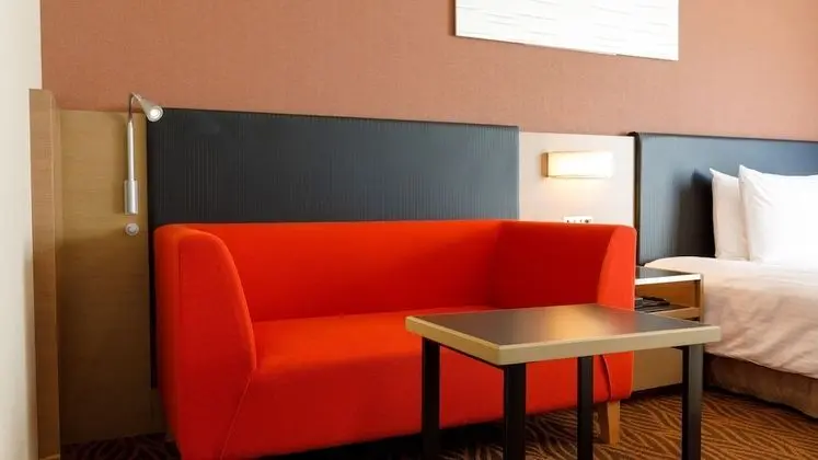 Tek Büyük Yataklı Oda, Sigara İçilmez (Sardonyx Small,with Sofa Seating Area)