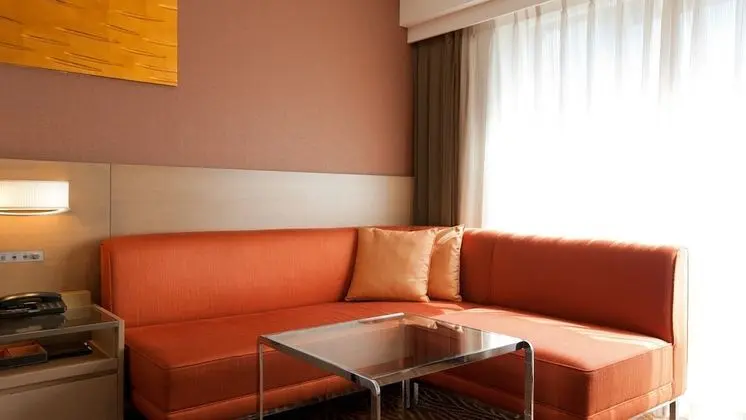Tek Büyük Yataklı Oda, Sigara İçilmez (Sardonyx, with Sofa Seating Area)