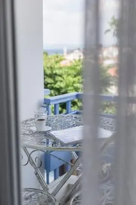 Deluxe Oda, Kısmi Deniz Manzaralı, Balkonlu