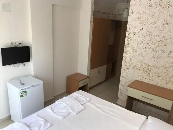 2 Tek Yataklı Oda