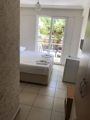 2 Tek Yataklı Oda