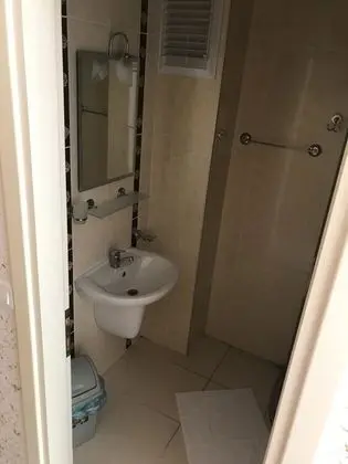 2 Tek Yataklı Oda