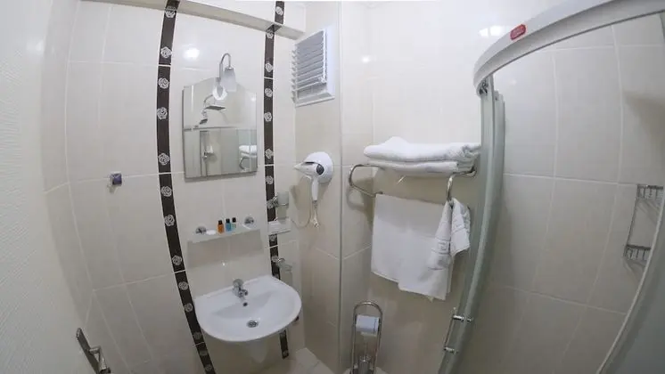 Standard Üç Kişilik Oda