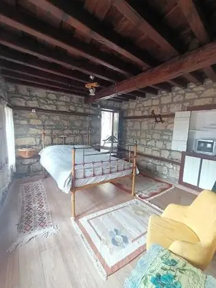 Taş Oda