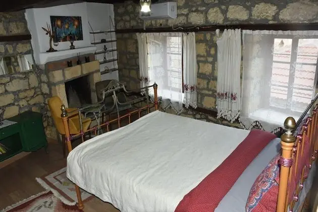 Taş Oda