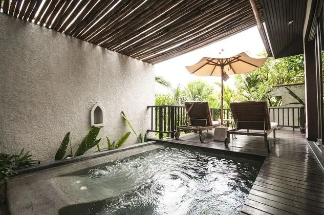 Sareeraya pool villa