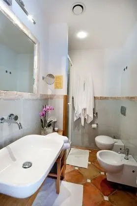 Superior Tek Büyük veya İki Ayrı Yataklı Oda