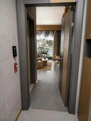 Corner Suite, Deniz Manzaralı, Jakuzili