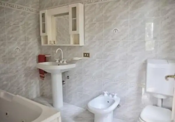 Comfort Oda (Vasari 1st floor no elevator)
