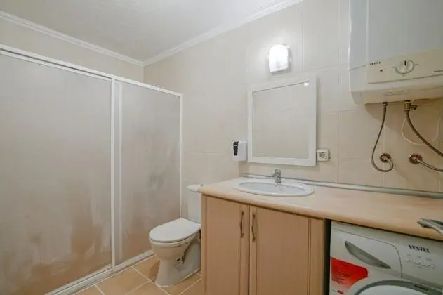 Apart 1+1 Oda, Bahçe Manzaralı, Balkonlu