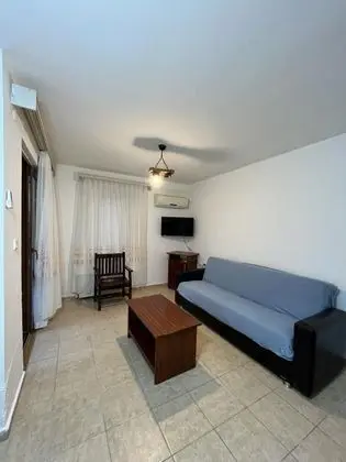 Apart 1+1 Oda, Bahçe Manzaralı, Balkonlu