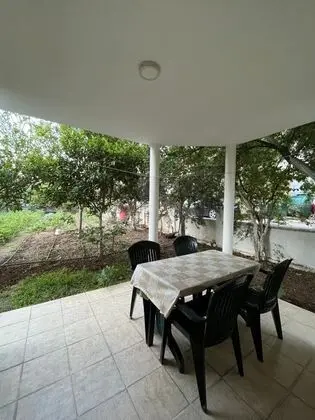 Apart 1+1 Oda, Bahçe Manzaralı, Balkonlu