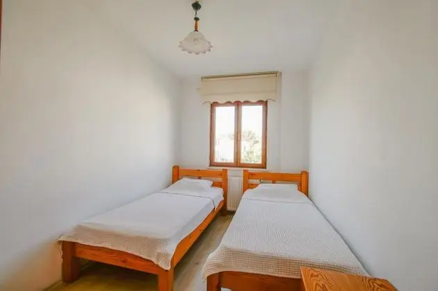 Apart 2+1 Oda, Bahçe Manzaralı, Balkonlu
