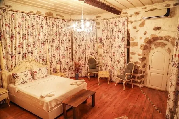 Exclusive Tek Büyük Yataklı Oda