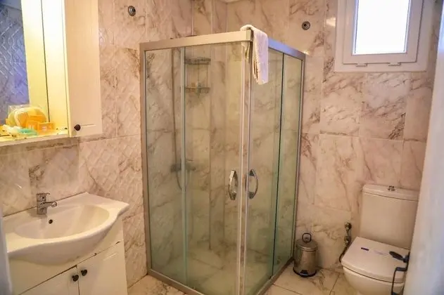 Exclusive Tek Büyük Yataklı Oda