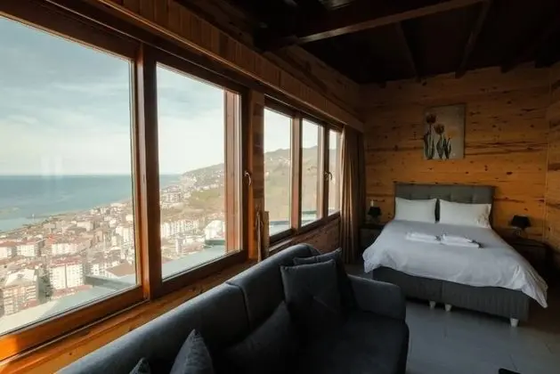 Eşsiz Standard Deniz Manzaralı Oda 111