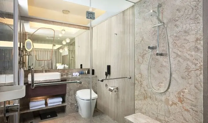 Grand Oda, 1 En Büyük (King) Boy Yatak, Şehir Manzaralı
