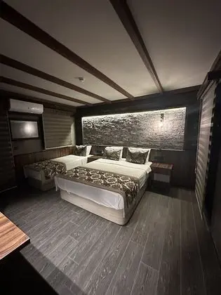 Luxury Tek Büyük veya İki Ayrı Yataklı Oda