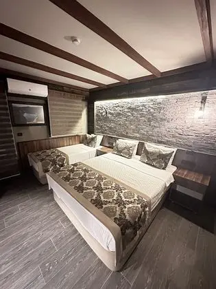 Luxury Tek Büyük veya İki Ayrı Yataklı Oda