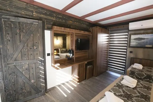 Suite, Şehir veya Dağ Manzaralı, Balkonlu
