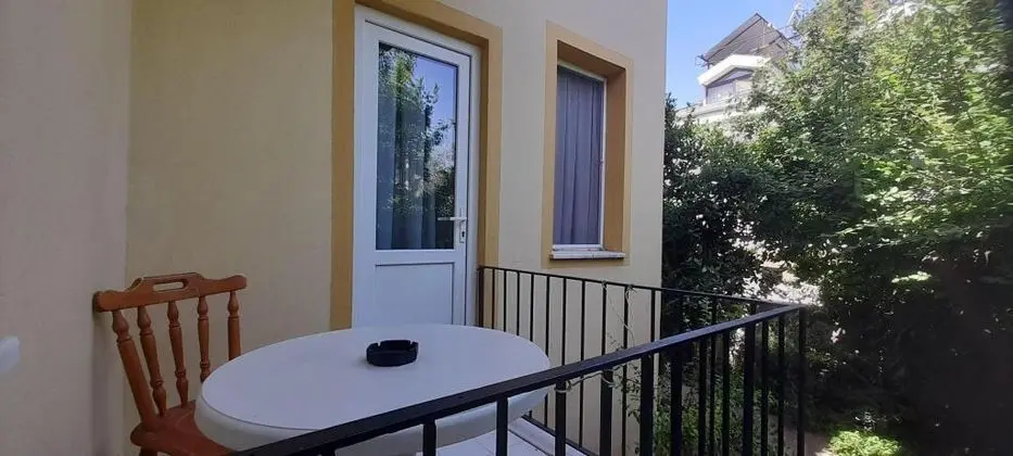 Çift Kişilik, Bahçe Manzaralı, Balkonlu