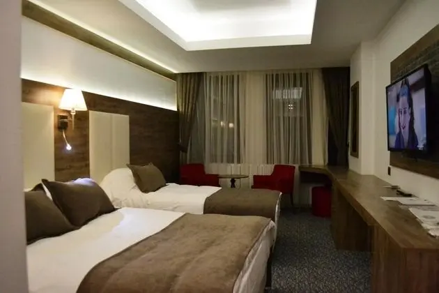 Üçlü Standard