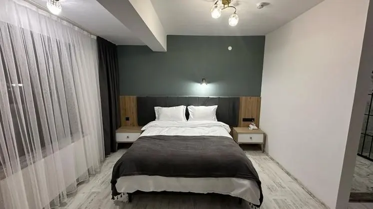 Corner Room, Orman Manzaralı, Balkonlu