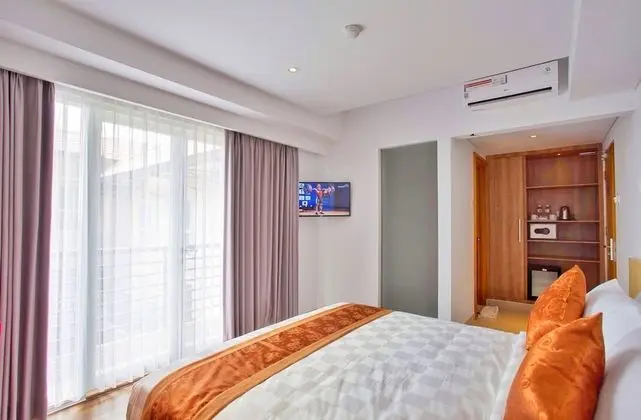 Premier Oda, Balkon
