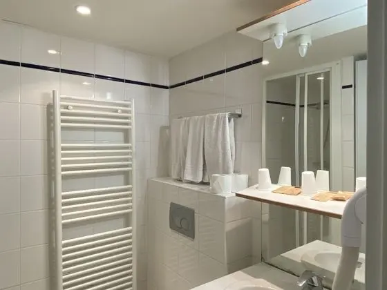 Comfort Dört Kişilik Oda, 2 Yatak Odası, Avlu Manzaralı
