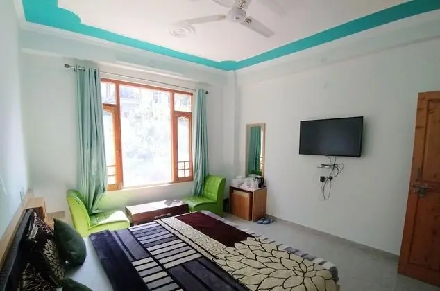 Deluxe Tek Büyük Yataklı Oda, 1 En Büyük (King) Boy Yatak, Sigara İçilmez, Dağ Manzaralı