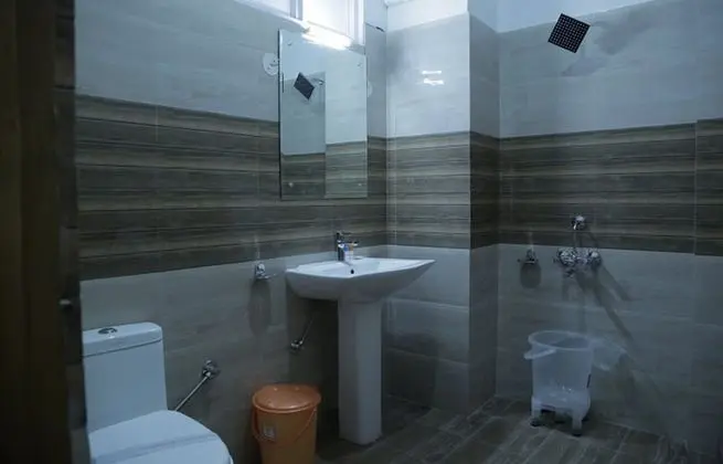 Deluxe Tek Büyük Yataklı Oda, 1 En Büyük (King) Boy Yatak, Sigara İçilmez, Dağ Manzaralı