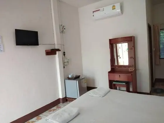 Basic Tek Büyük veya İki Ayrı Yataklı Oda
