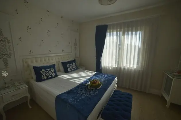 Tek Kişilik Oda, 1 Çift Kişilik Yatak