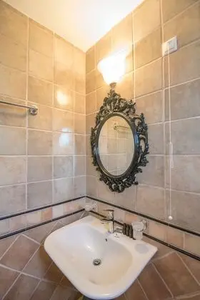 Standard Tek Büyük veya İki Ayrı Yataklı Oda, Bahçe Manzaralı
