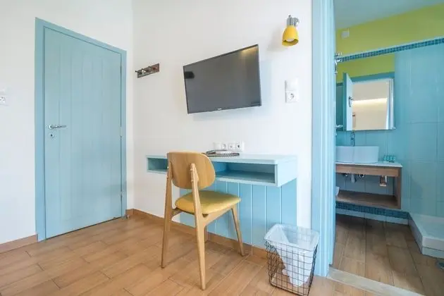 Standard Tek Büyük veya İki Ayrı Yataklı Oda, Balkon