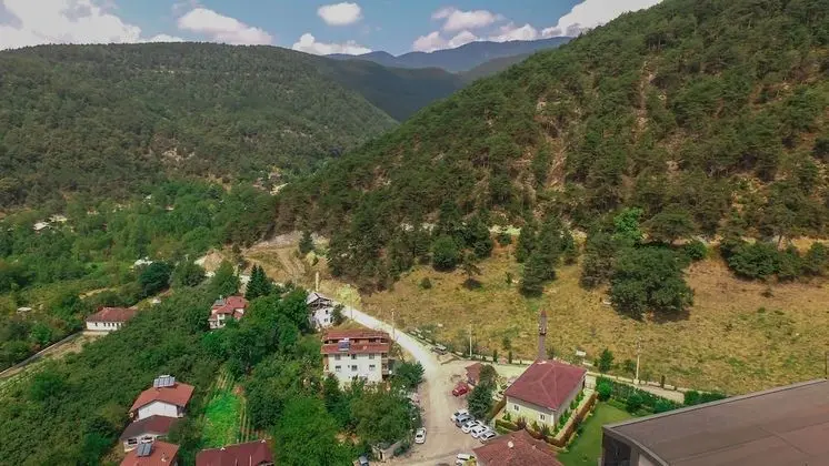 Standard Tek Büyük veya İki Ayrı Yataklı Oda, Dağ Manzaralı